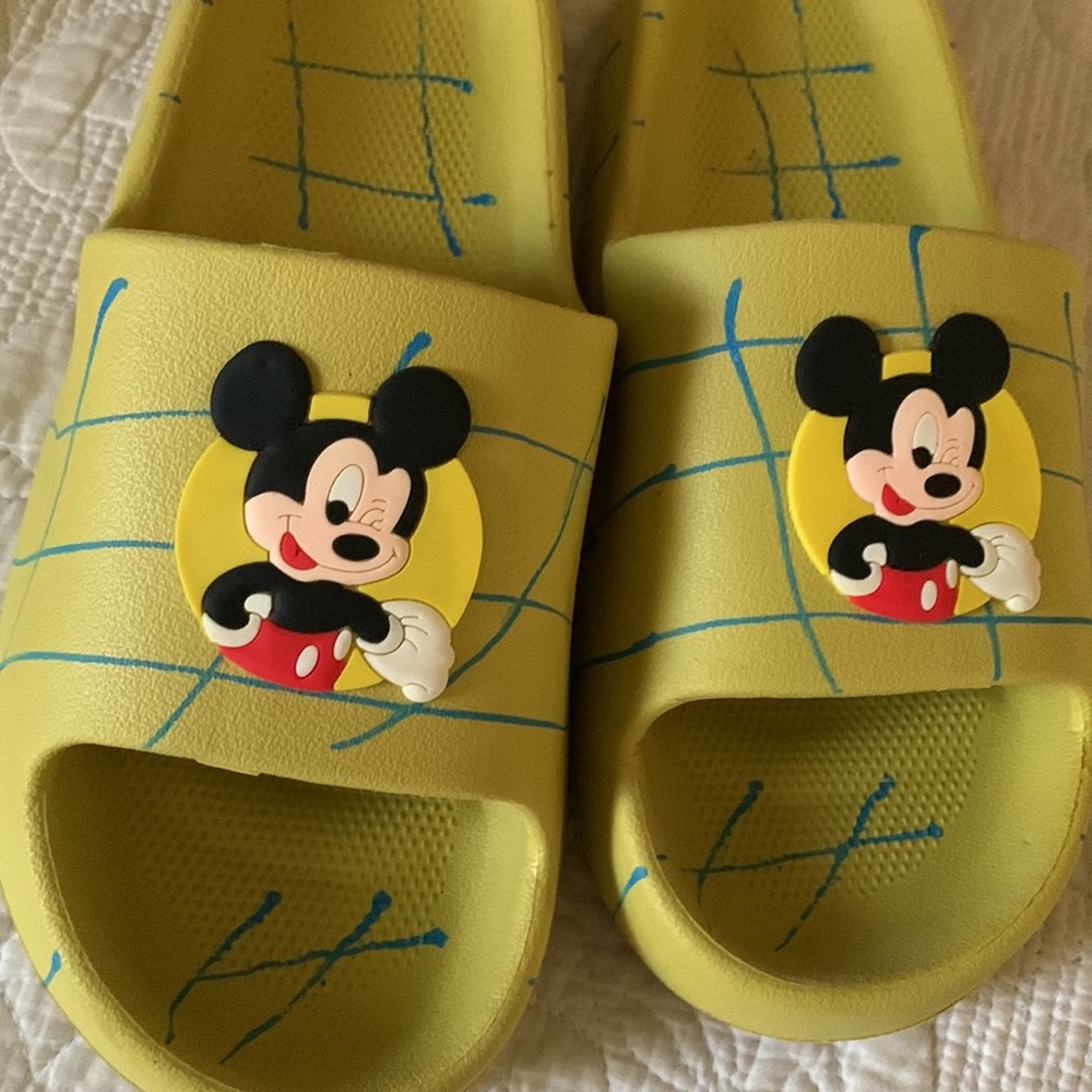 Mickey Mouse cloud slides - Picture 3 of 3